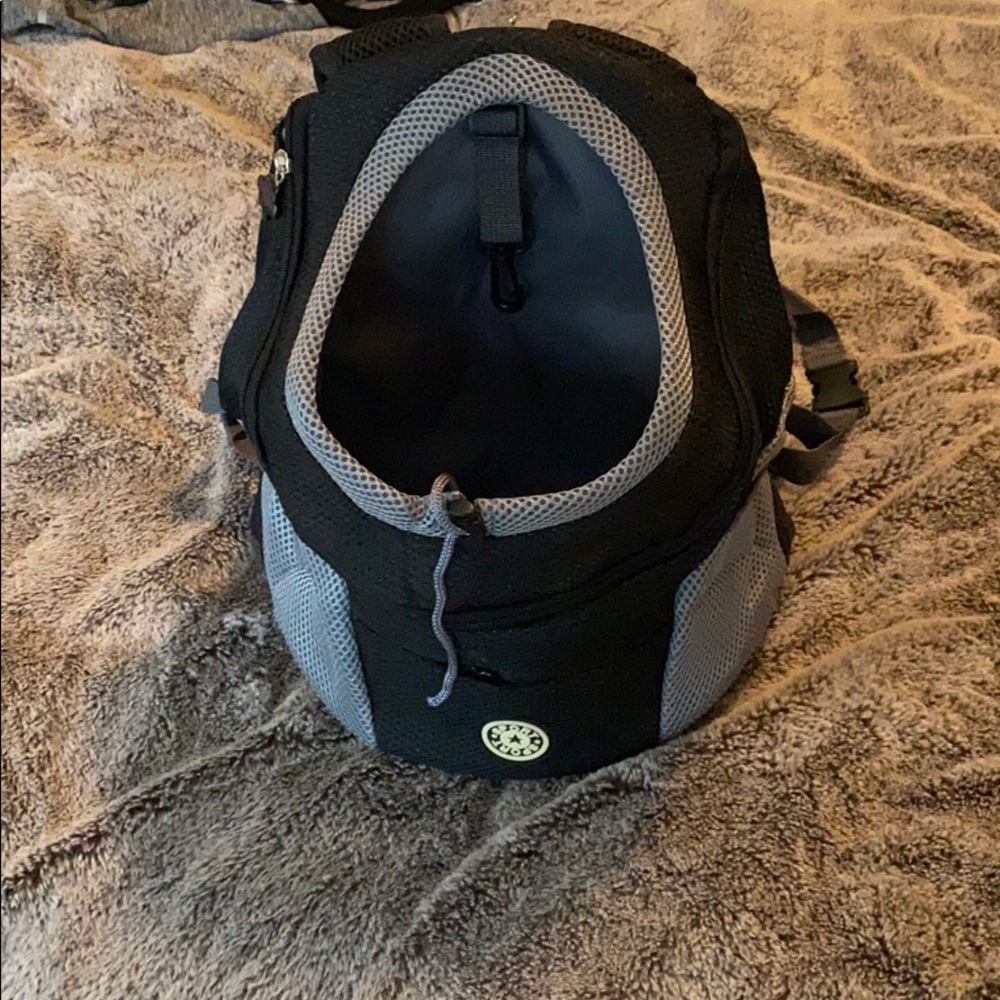Floofy Pets Backpack - Picture 3 of 5